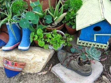 Painted clay garden marker | The Micro Gardener